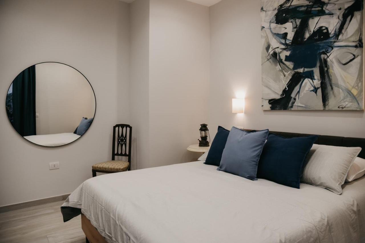 Terra Mia Suite - Chi Tene' O Mare Неаполь Екстер'єр фото